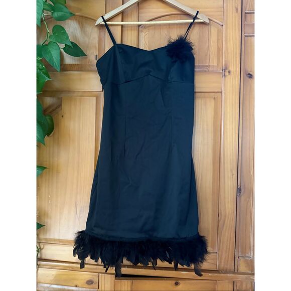 NWT Vintage Y2K Trixxi Black Feather Trim Mini Dress Size 13 - Picture 3 of 10